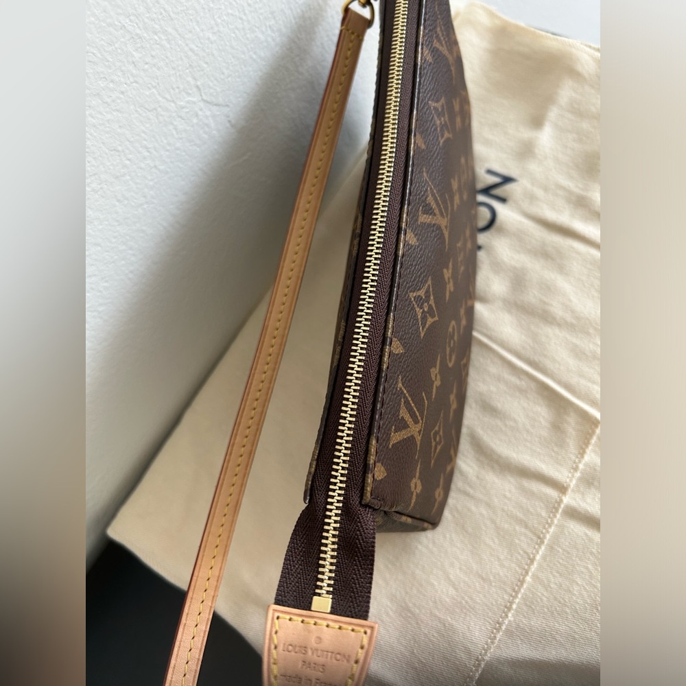 Louis Vuitton Mini Bag in Brown with Gold Accents - Picture 6 of 14